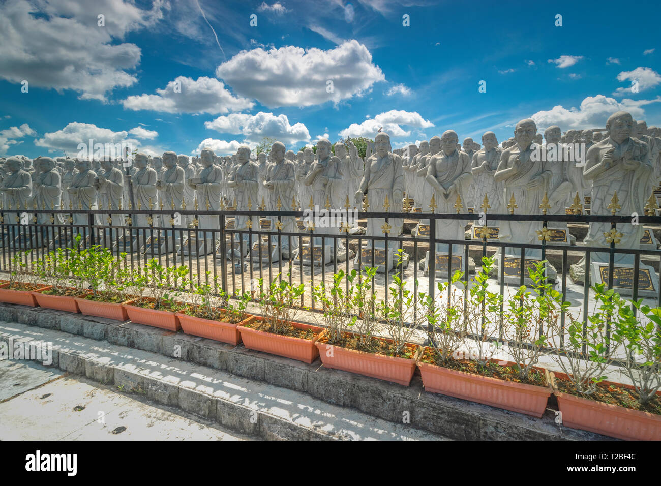 a thousand statues, Buddist temple ksitigarbha bodhisattva Stock Photo