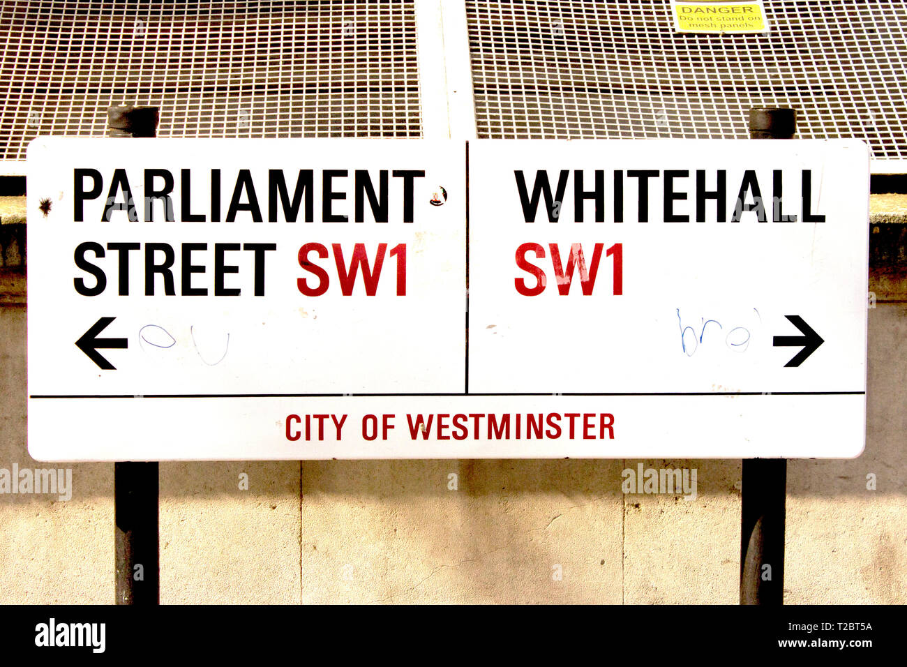 Street signal Parliament Street and Whitehall, London Stock Photo
