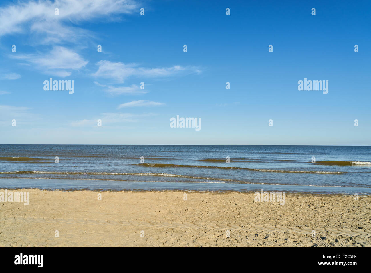 Blue sky white clouds blue sea beach hi-res stock photography and ...