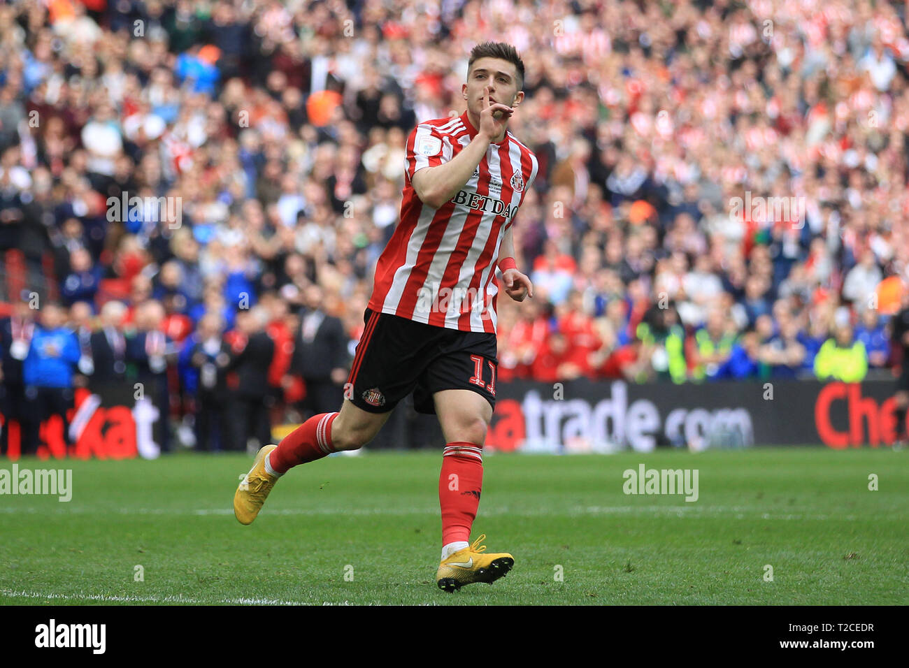 London, UK. 31st Mar, 2019. Lynden Gooch of Sunderland celebrates scoring his penalty in the penalty shoot out. Checkatrade trophy final match, Portsmouth v Sunderland at Wembley Stadium in London on Saturday 2nd March 2019. this image may only be used for Editorial purposes. Editorial use only, license required for commercial use. No use in betting, games or a single club/league/player publications . pic by Steffan Bowen/Andrew Orchard sports photography/Alamy Live news Credit: Andrew Orchard sports photography/Alamy Live News Stock Photo