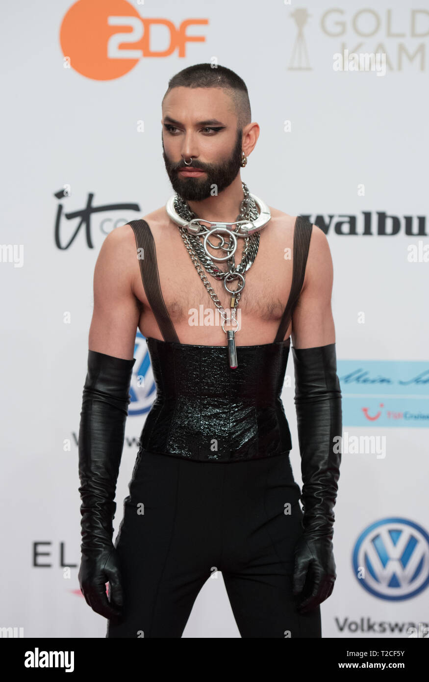 Berlin, Deutschland. 30th Mar, 2019. Saenger Thomas, AûTom, Au Neuwirth as an art figure Conchita Wurst Red carpet for the awarding of the Golden Camera 2019 in Berlin, Germany on 30.03.2019. ¬