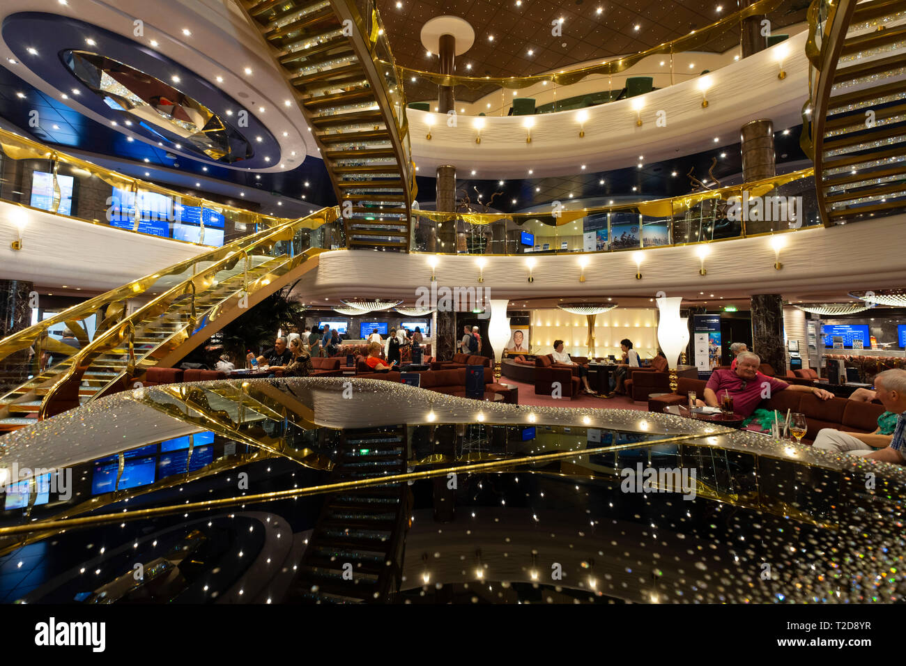 Cruise ship interior hi-res stock photography and images - Alamy