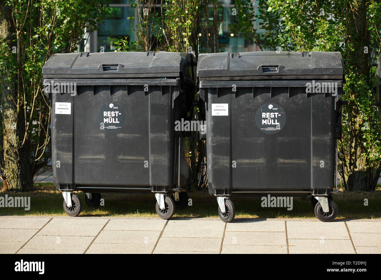 Residual Waste Bin High Resolution Stock Photography and Images Alamy