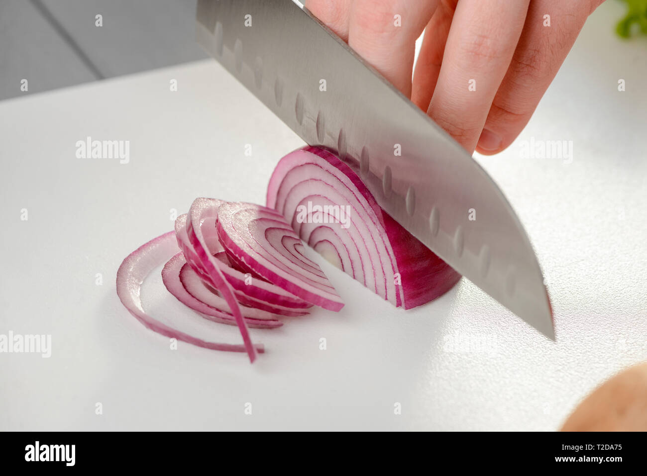 How To Cut An Onion Into Strips