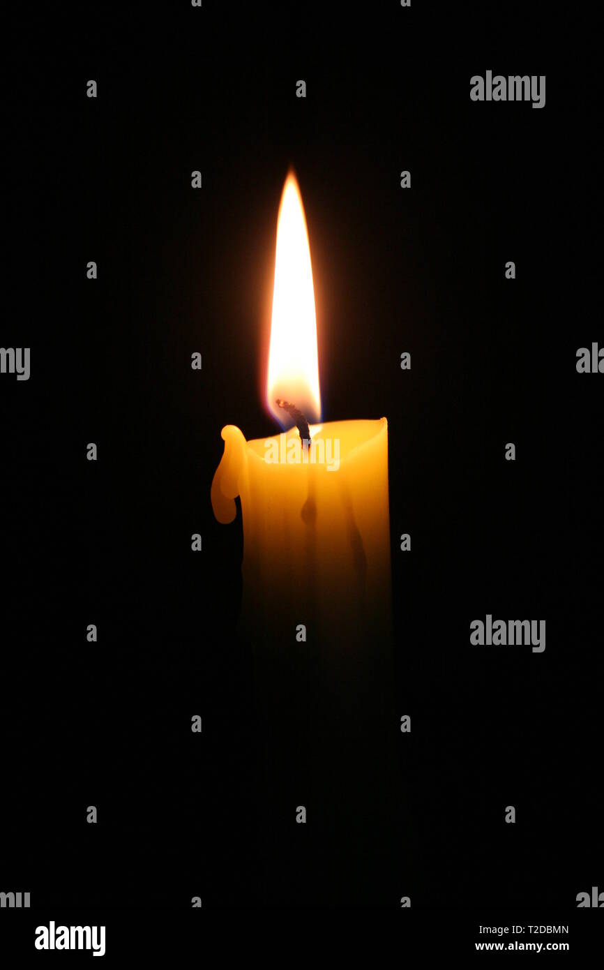 Remembrance candle hires stock photography and images Alamy