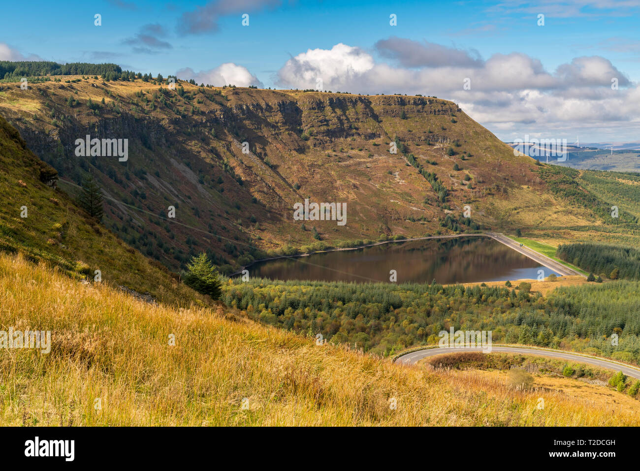 Rhondda cynon taf mountain hires stock photography and images Alamy