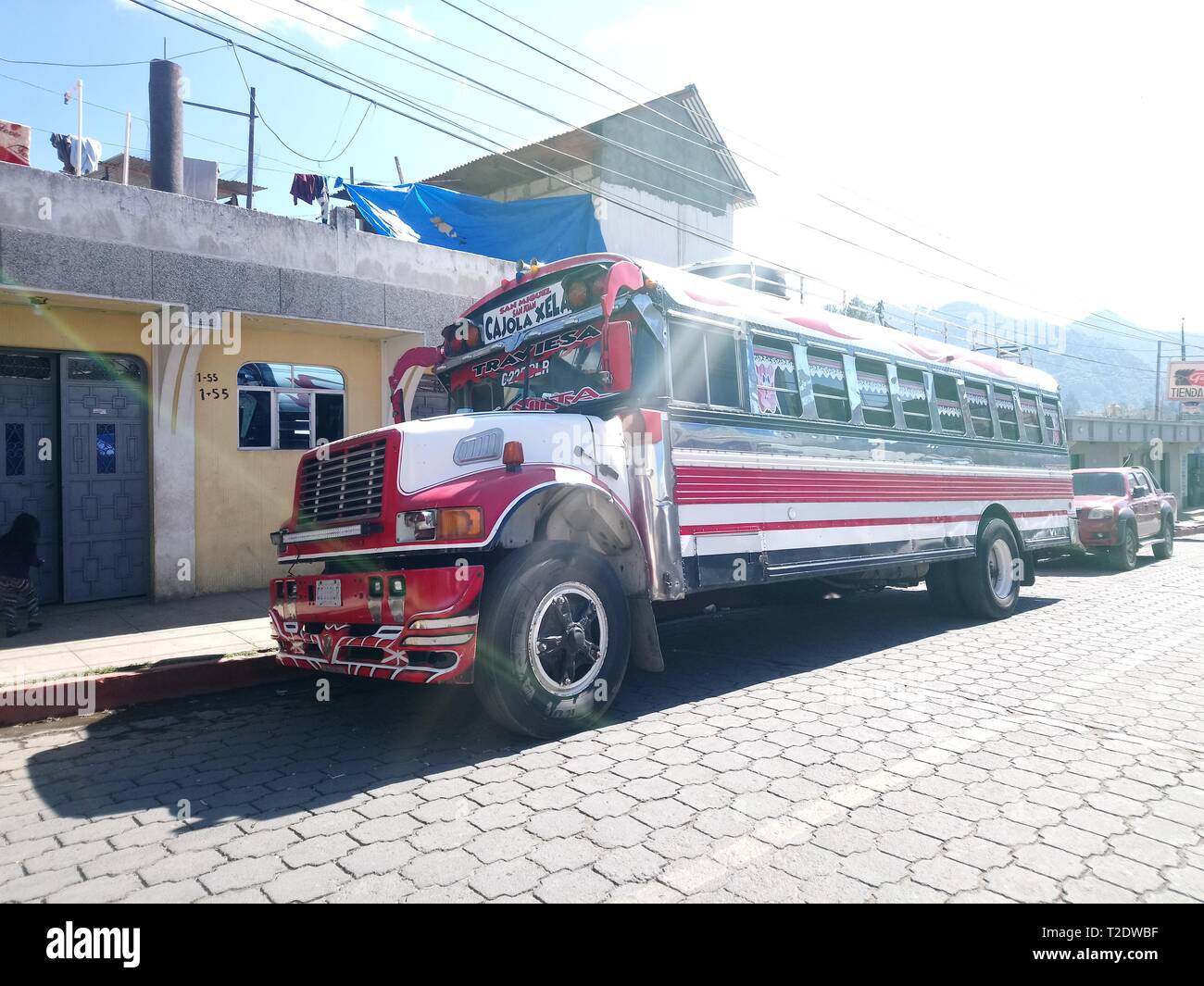 transporte publico transporte de parilla buses unicas en guatemala camioneta ruta a cajola a la ciudad del quetzal de los latos xela, guatemala bus Stock Photo