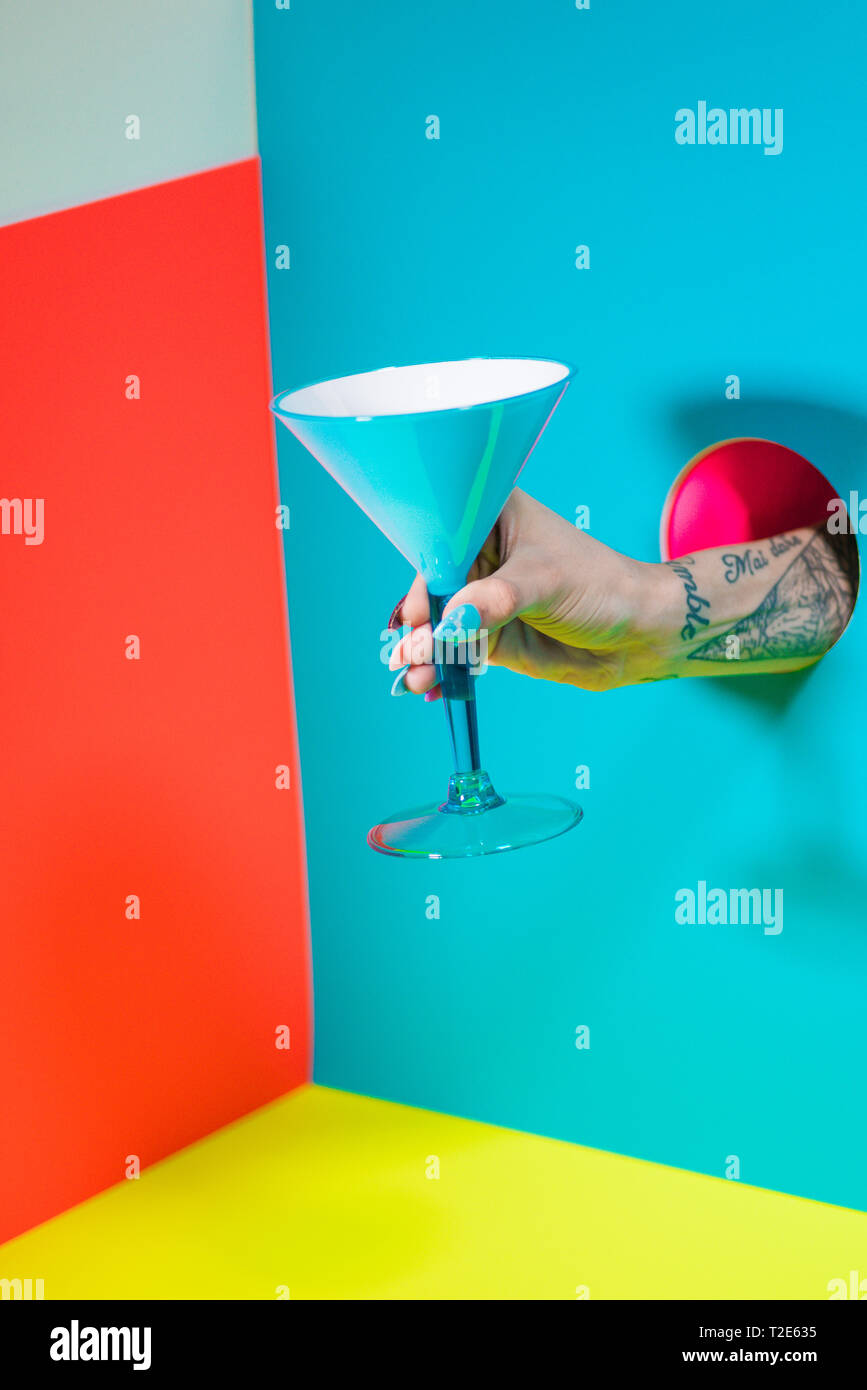 Margarita glass held by female tattoo hand Stock Photo - Alamy Margarita glass held by female tattoo hand Stock Photo - Alamy