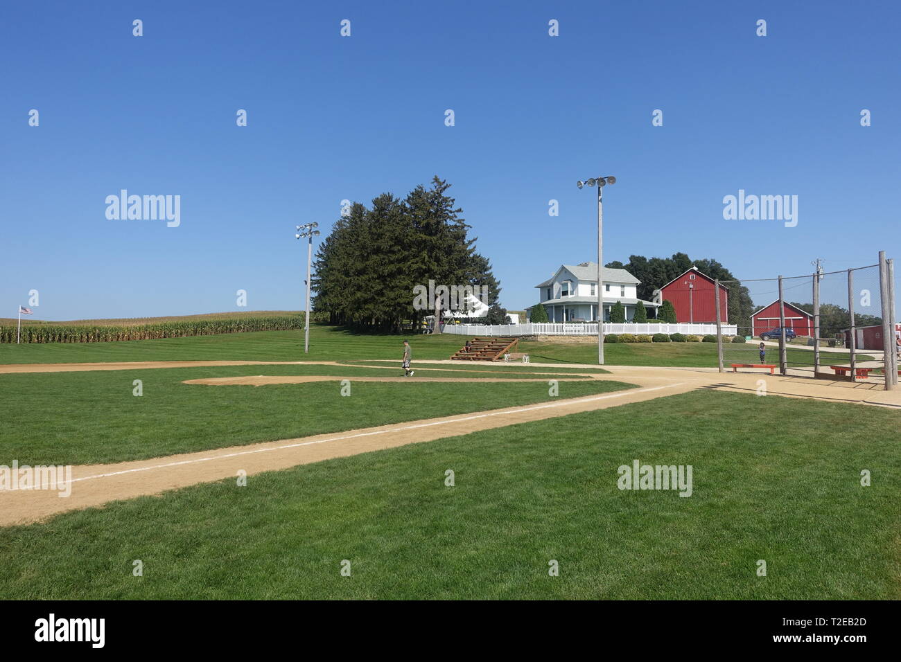 Field of Dreams Movie Site on X: Wallpaper Wednesday! Wallpaper below.  Keep a little piece of Field Of Dreams magic in your pocket at all times.  #Iowa #Baseball #MLB  / X