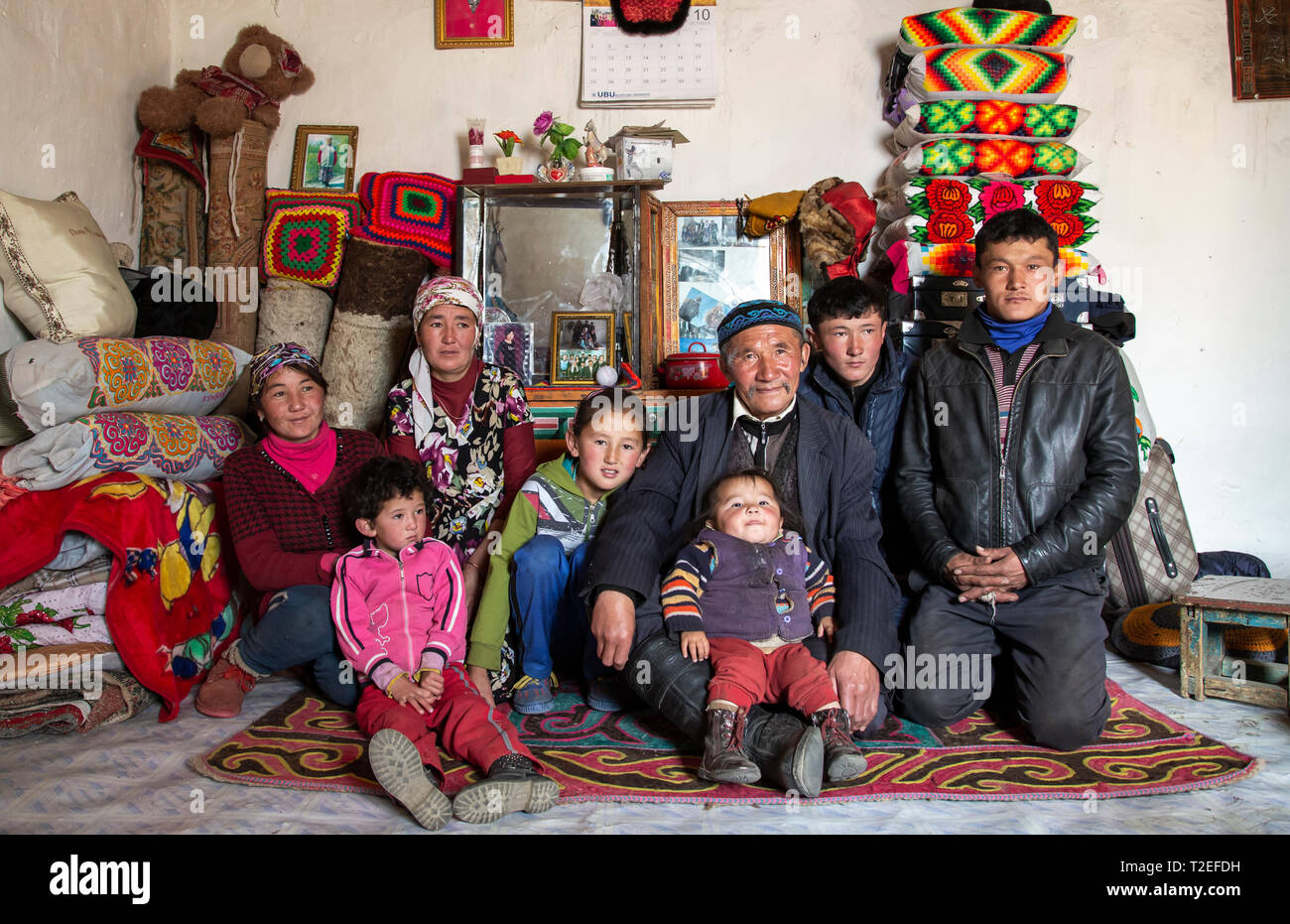 Altai mongolian nomad family hi-res stock photography and images - Alamy