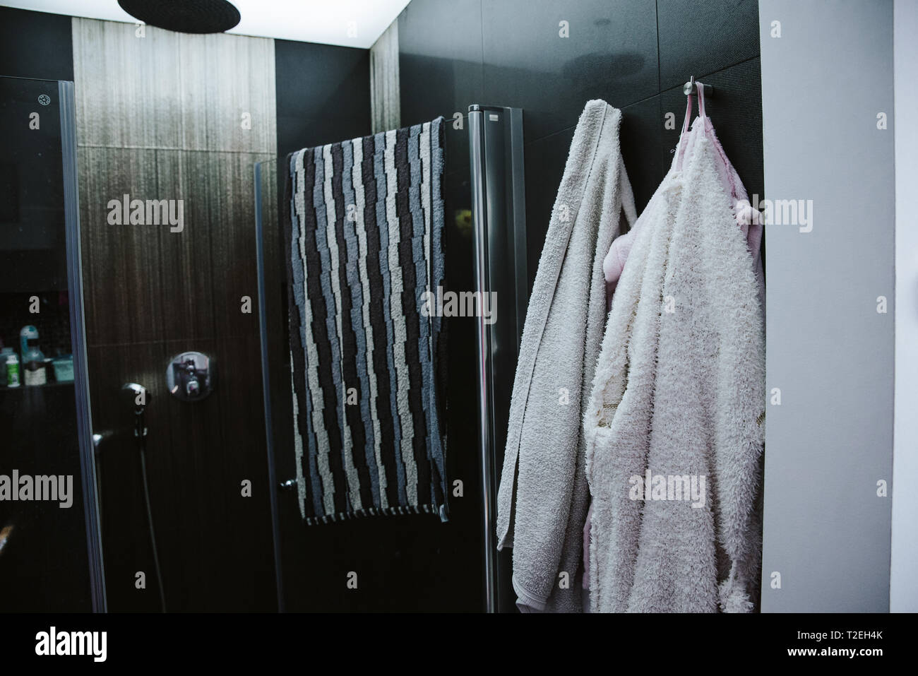 Hotel towels on floor hires stock photography and images Alamy
