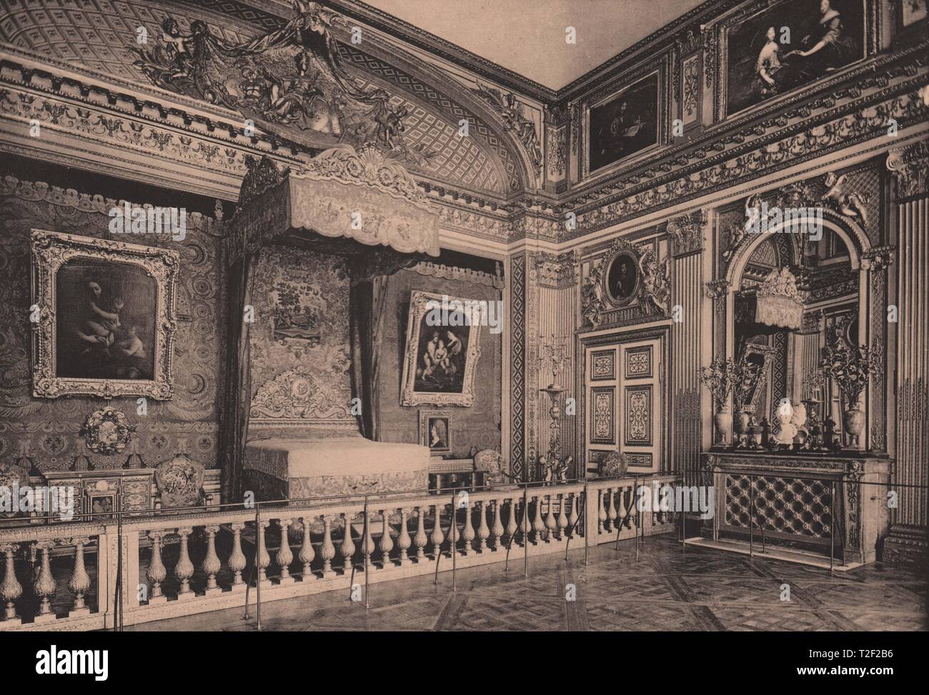 Louis xiv versailles hi-res stock photography and images - Alamy
