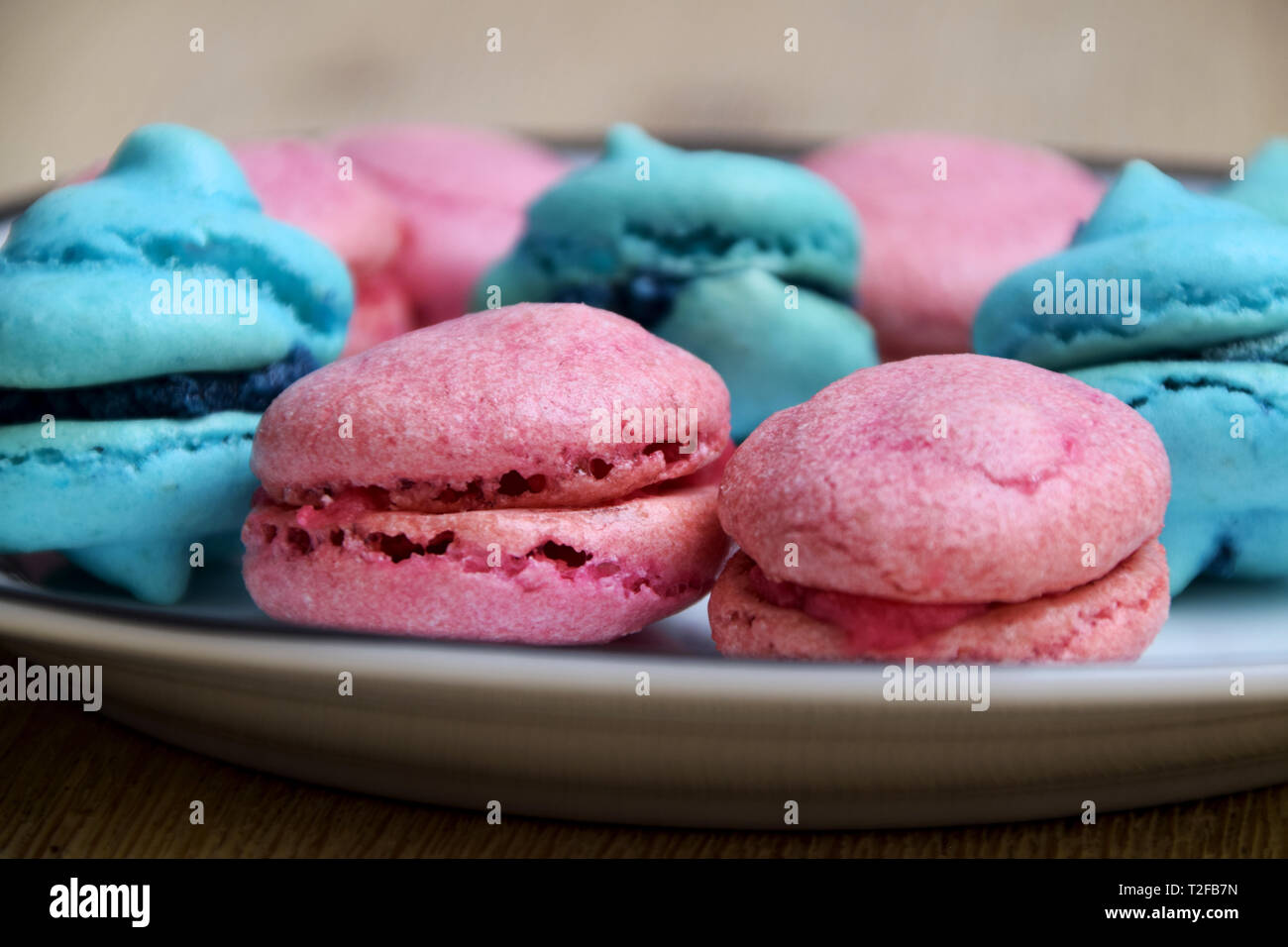 Blue And Pink French Macarons With Blueberry And Raspberry Filling Blue And Pink French Macarons With Blueberry And Raspberry Filling