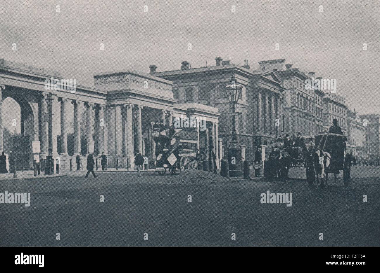Hyde Park Corner Stock Photo Alamy