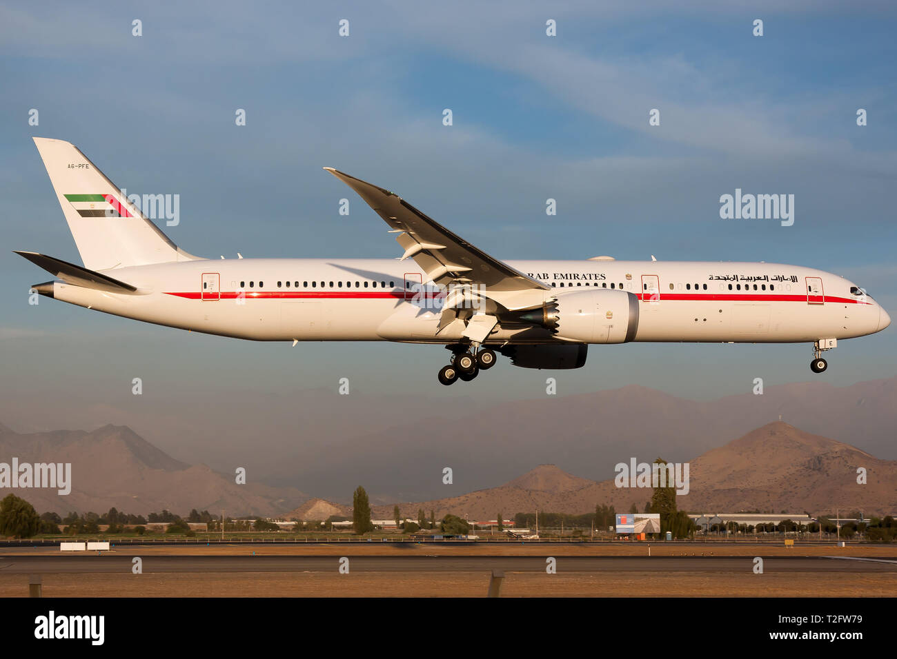 Abu dhabi amiri flight hi-res stock photography and images - Alamy