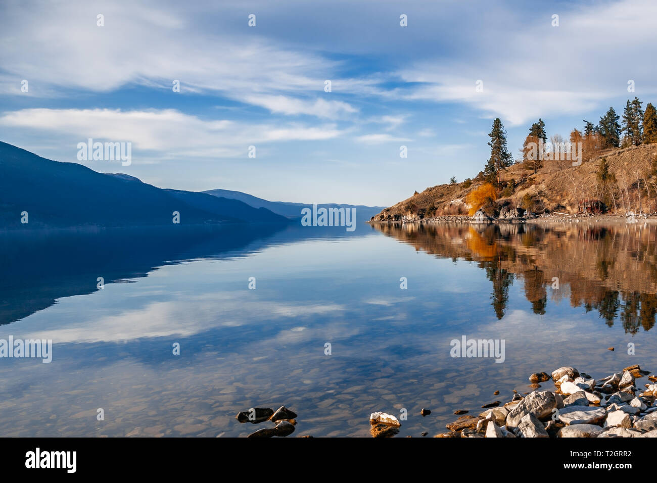 Lake landscape - Okanagan lake view - Landscape of Okanagan Lake in Kelowna - British Columbia, Canada - Imagem - Photography Stock Photo