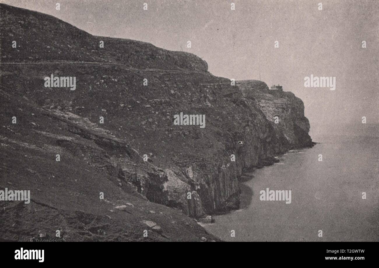 Marine Drive and Lighthouse Llandudno Stock Photo Alamy