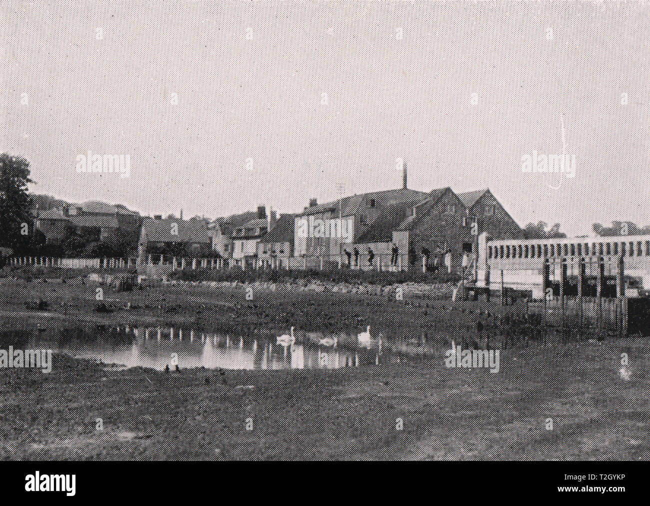 Isle of wight wootton bridge hires stock photography and images Alamy