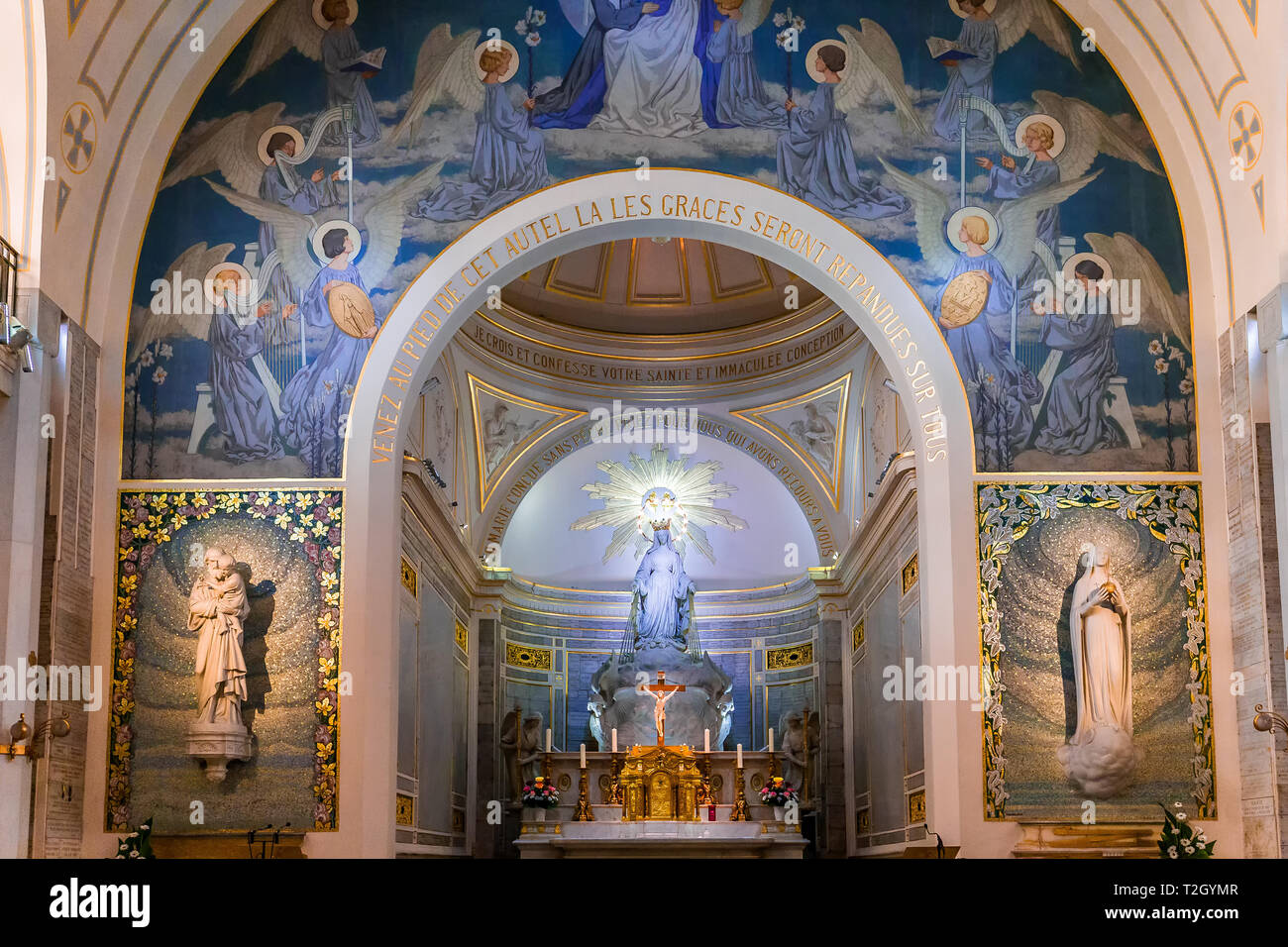 PARIS, FRANCE, SEPTEMBER 08, 2016 : interiors and details of Chapel of Our Lady of the Miraculous Medal, september 08, 2016, in Paris, France Stock Photo