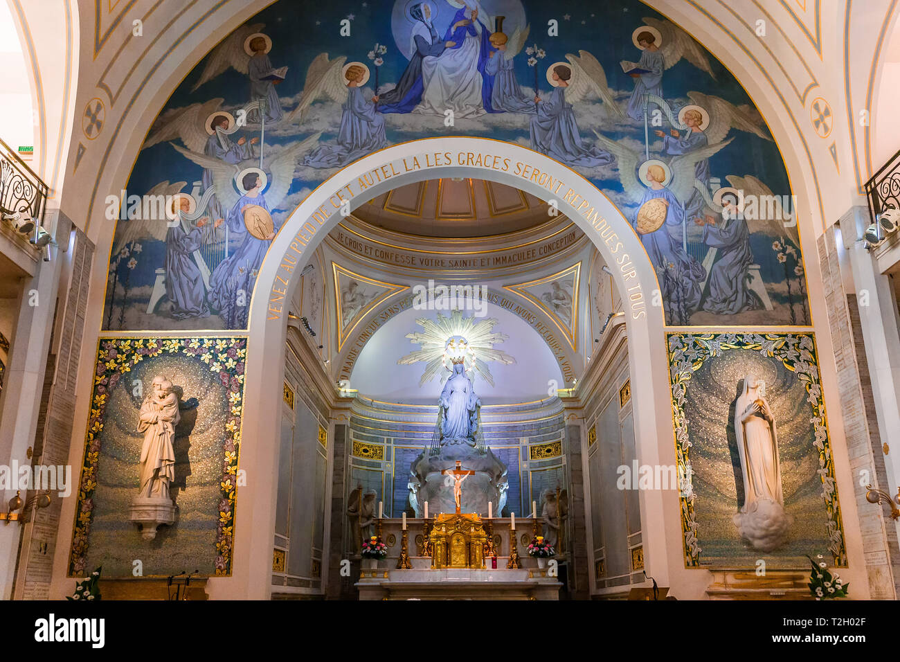 PARIS, FRANCE, SEPTEMBER 08, 2016 : interiors and details of Chapel of Our Lady of the Miraculous Medal, september 08, 2016, in Paris, France Stock Photo