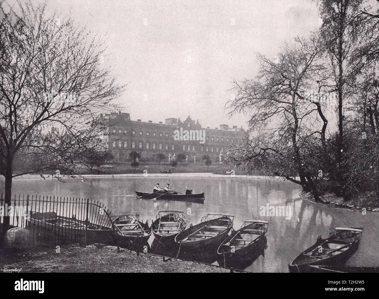 Buckingham Palace - from St. James's park Stock Photo