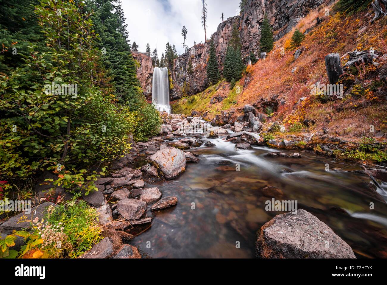 Autumn tumalo falls hi-res stock photography and images - Alamy