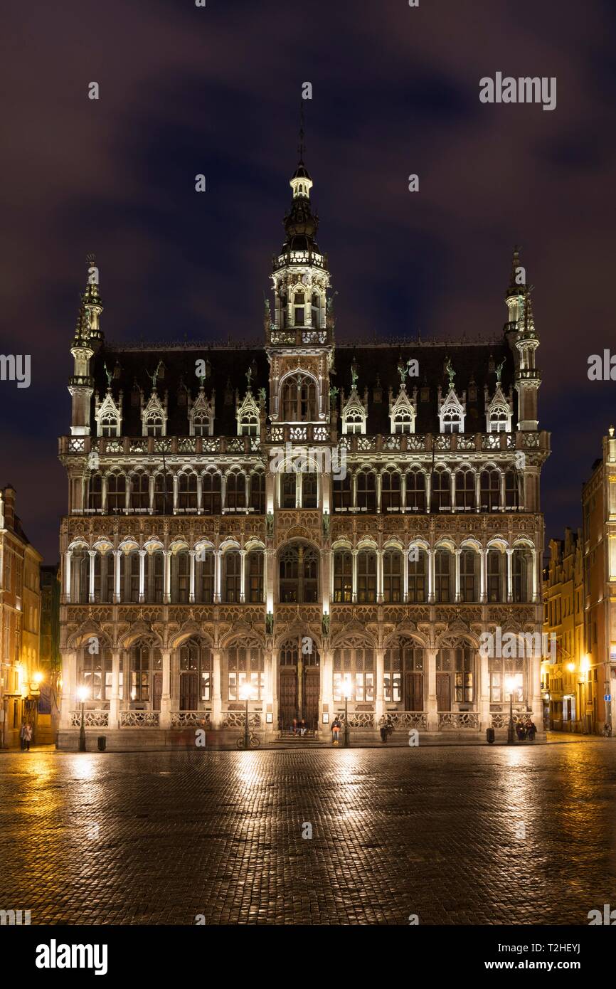 Maison du Roi City Museum, Broodhuis, Grand Place, Grote Markt, Night Picture, Brussels, Belgium Stock Photo