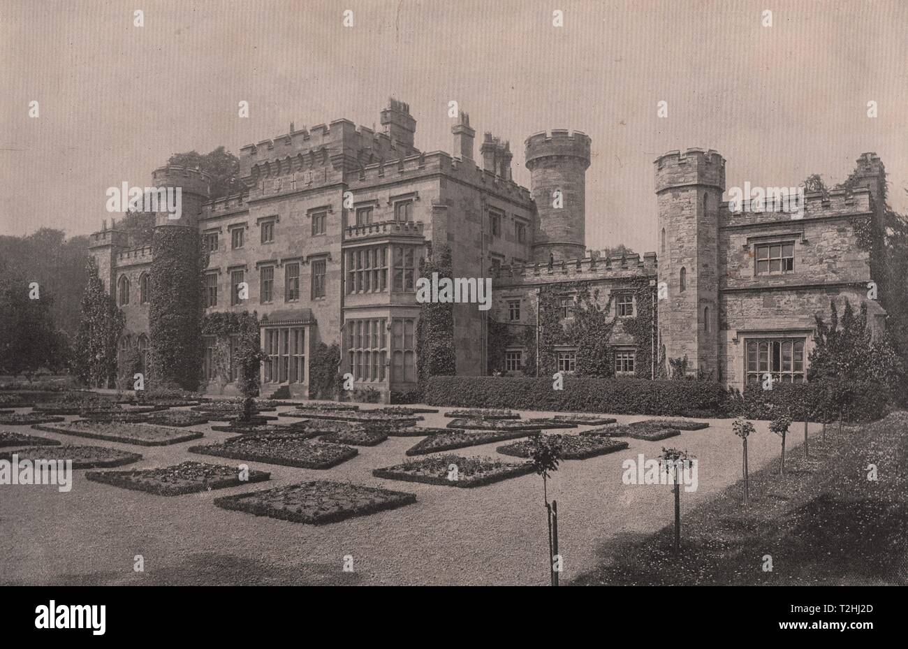 Hawarden castle hires stock photography and images Alamy