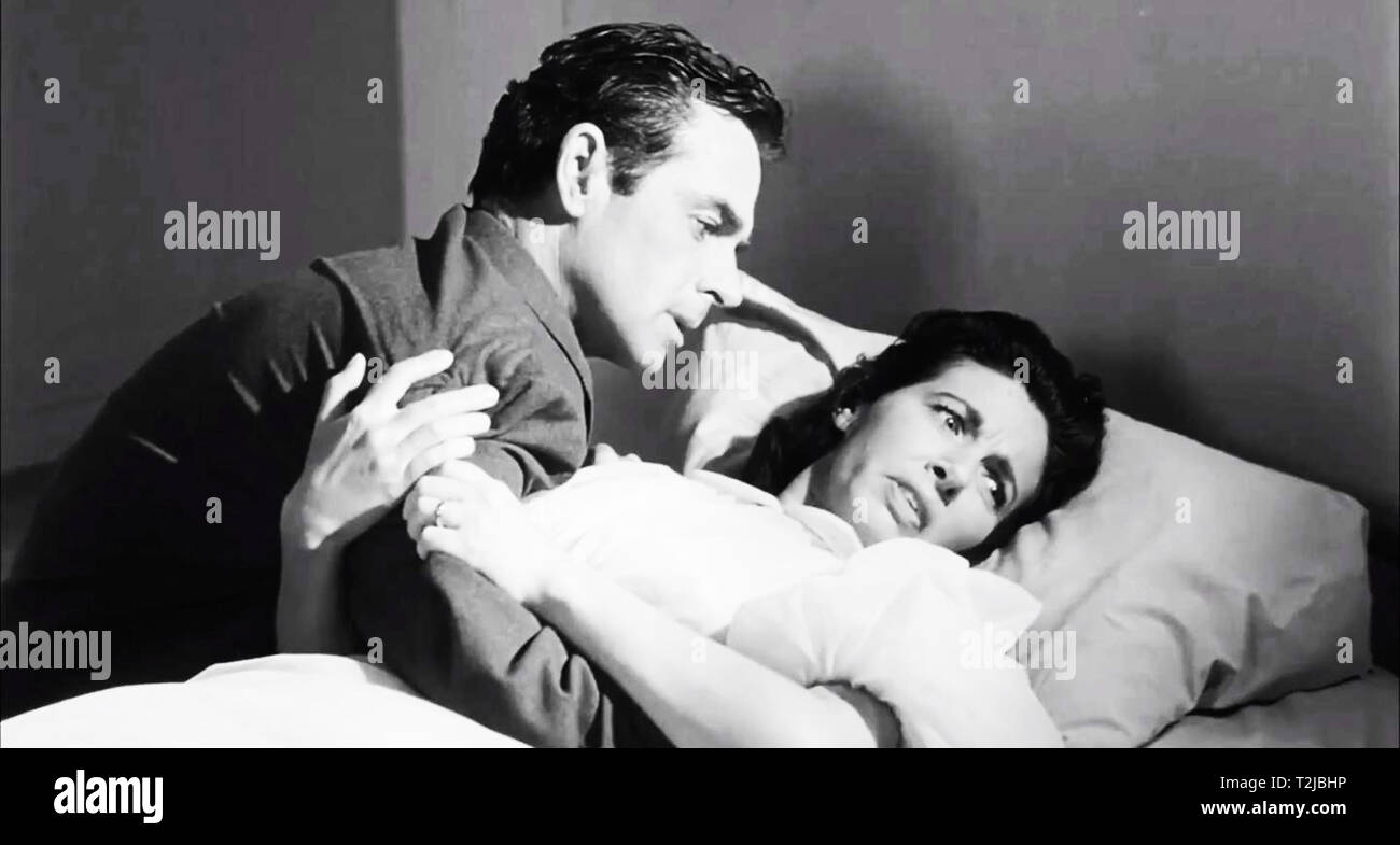 Woman screaming horror 1950s hi-res stock photography and images - Alamy