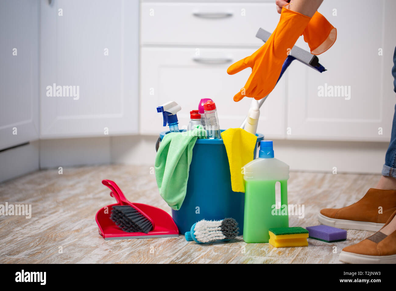 cleaning supplies office