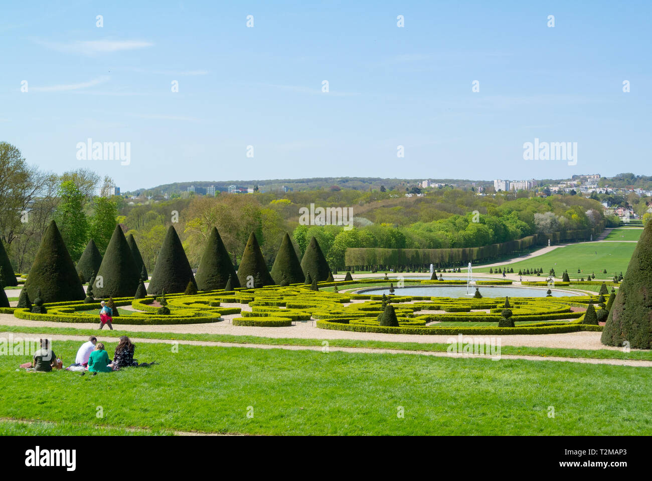 people at a picnic, parc de sceaux, haut de seine, france Stock Photo