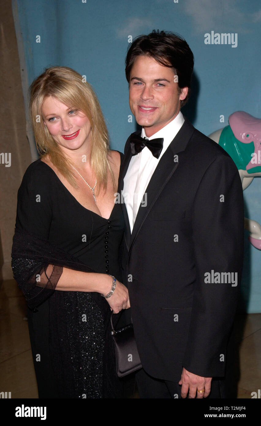 LOS ANGELES, CA. October 28, 2000: Actor Rob Lowe & wife SHERYL at the  Carousel of Hope Ball 2000 at the Beverly Hilton Hotel. © Paul Smith /  Featureflash Stock Photo - Alamy