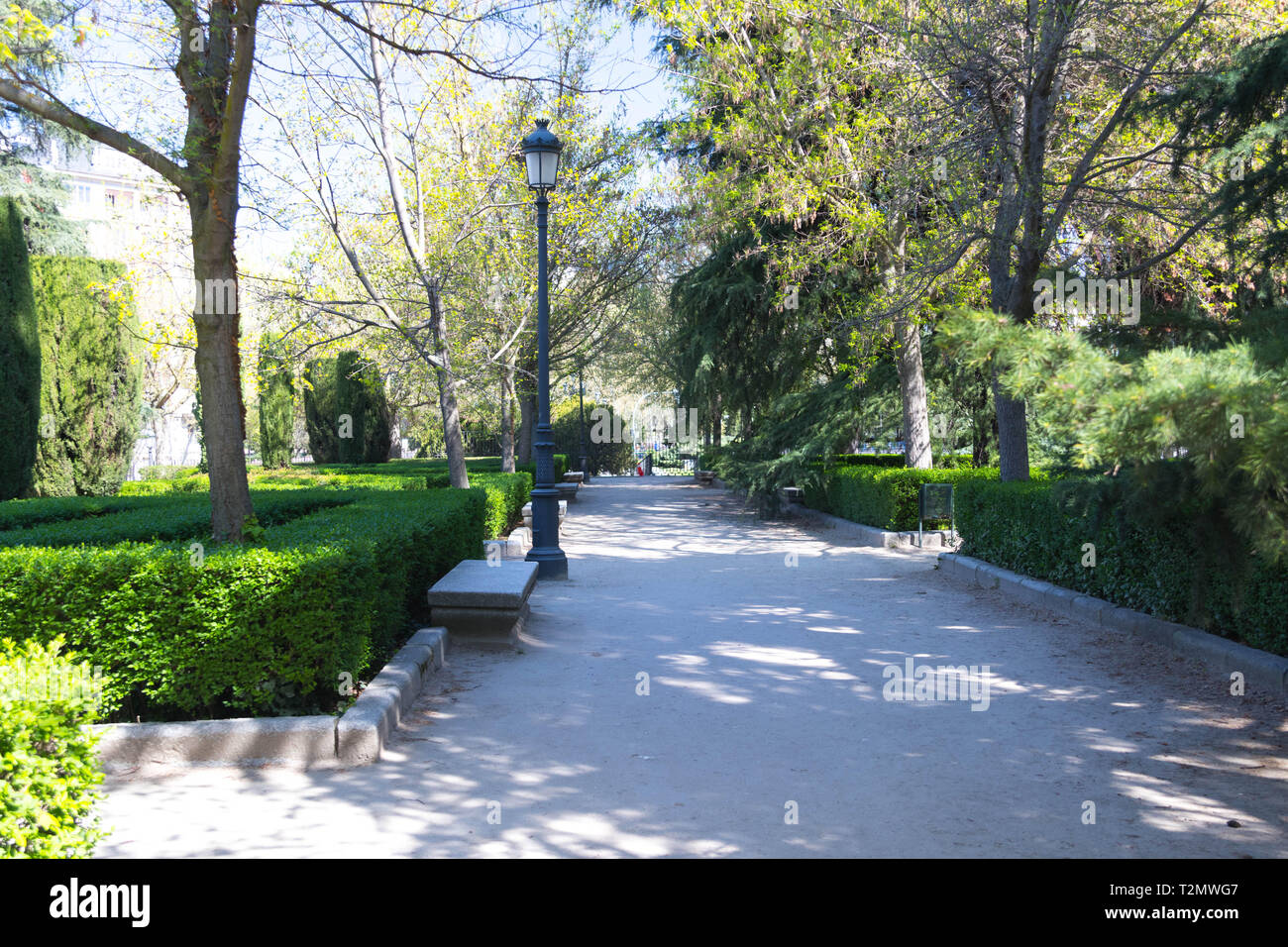 Royal garden near Royal Palace of Madrid Stock Photo - Alamy