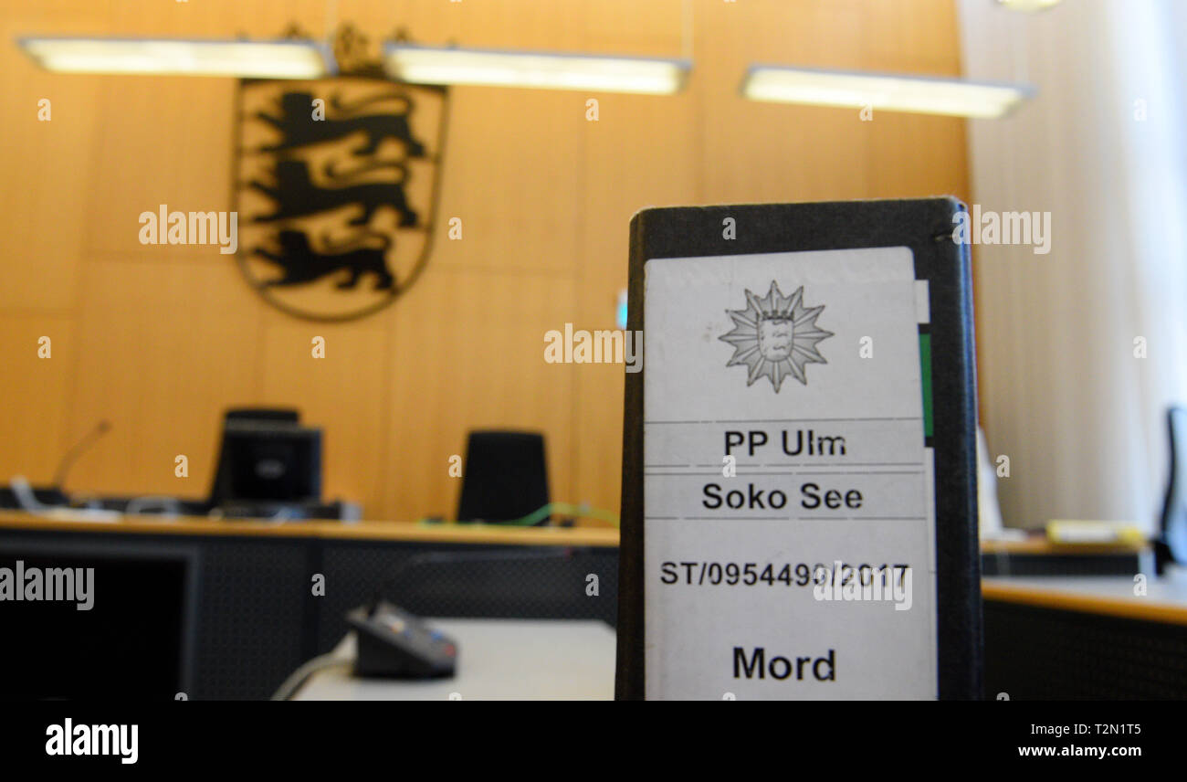 02 April 2019, Baden-Wuerttemberg, Ulm: In the district court there is an investigation file of the criminal investigation department with the inscription 'Murder'. About two years after the murder of a young Albanian in Germany, the Ulm Regional Court announced the verdict. The accused, who is also of Albanian origin, is said to have played a central role in the murder of the victim, according to the public prosecutor's office. The motive was an archaic 'blood revenge' in the course of a feud between hostile families in Albania. The court sentenced the accused to life imprisonment for murder. Stock Photo