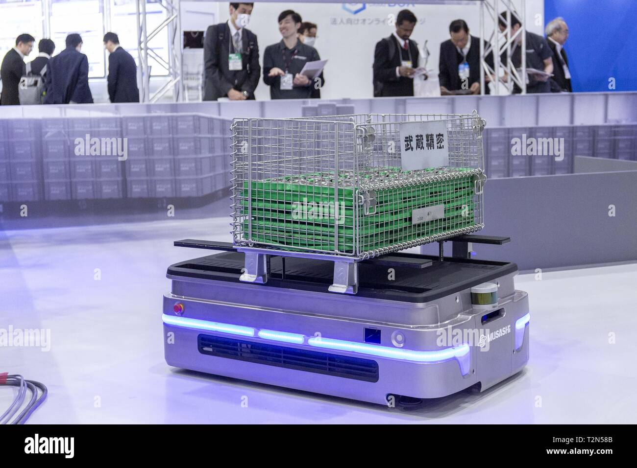 Tokyo, Japan. 3rd Apr, 2019. An autonomous driving transport robot performs during the 3rd Artificial Intelligence Exhibition and Conference (AI EXPO Tokyo 2019) in Tokyo BigSight. AI Expo is Japan's largest trade show specialized in AI technologies and services for professionals involved in the field. Credit: Rodrigo Reyes Marin/ZUMA Wire/Alamy Live News Stock Photo