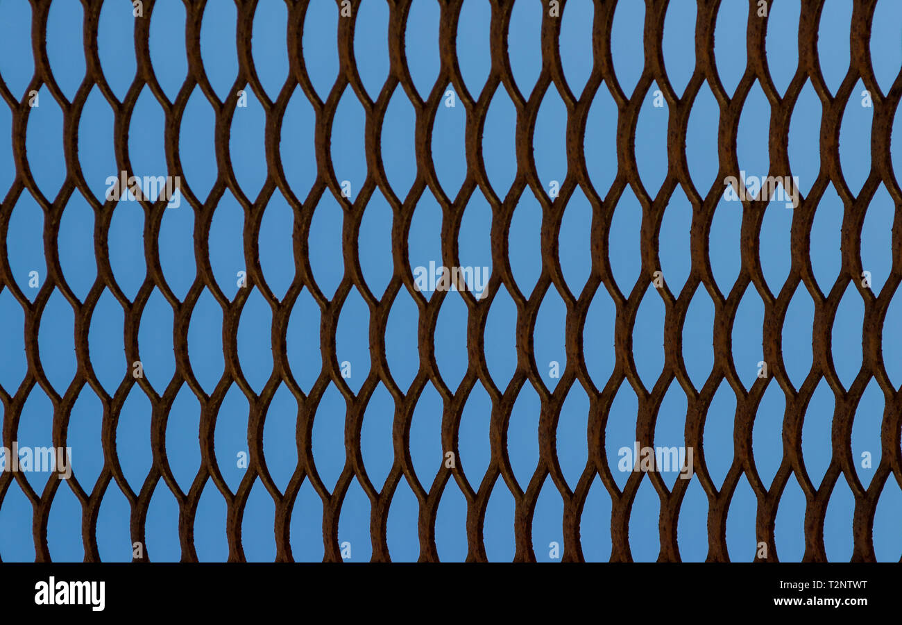 Mesh lattice hi-res stock photography and images - Alamy