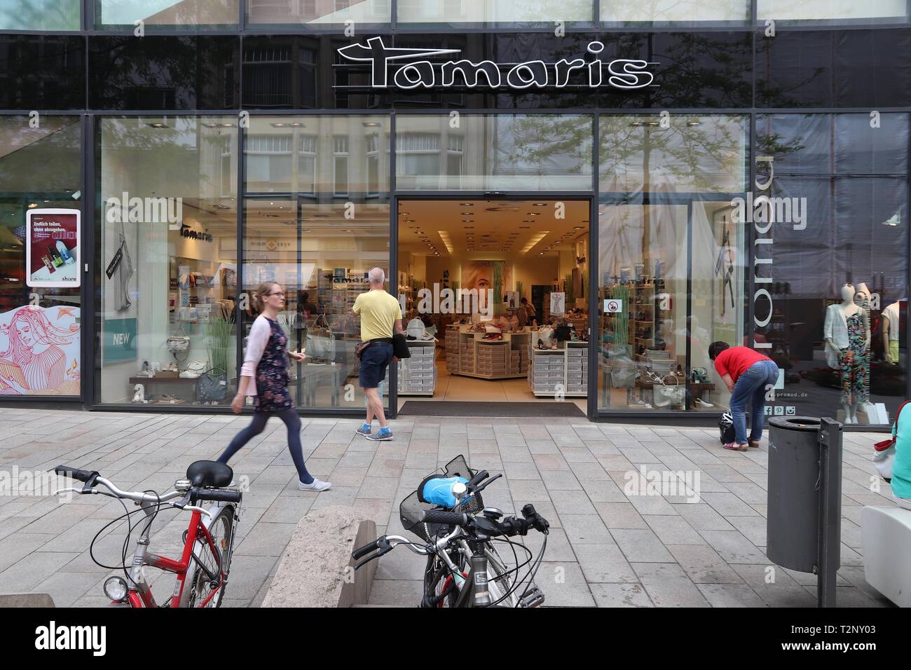 LEIPZIG, GERMANY - MAY 9, 2018: People walk by Tamaris shoe store at  Grimmaische Street in Leipzig, Germany. Grimmaische Strasse is the heart of  Leipz Stock Photo - Alamy
