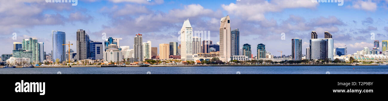 Skyline san diego wide hi-res stock photography and images - Alamy