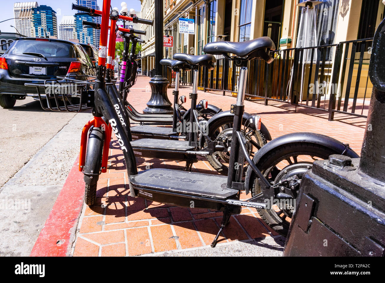 Mini razor hi-res stock photography and images - Alamy
