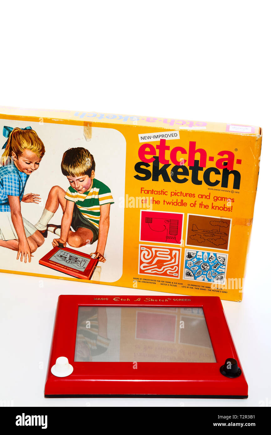 Etch A Sketch Toy On White Stock Photo - Download Image Now - Etch A Sketch,  Sketch, 1950-1959 - iStock