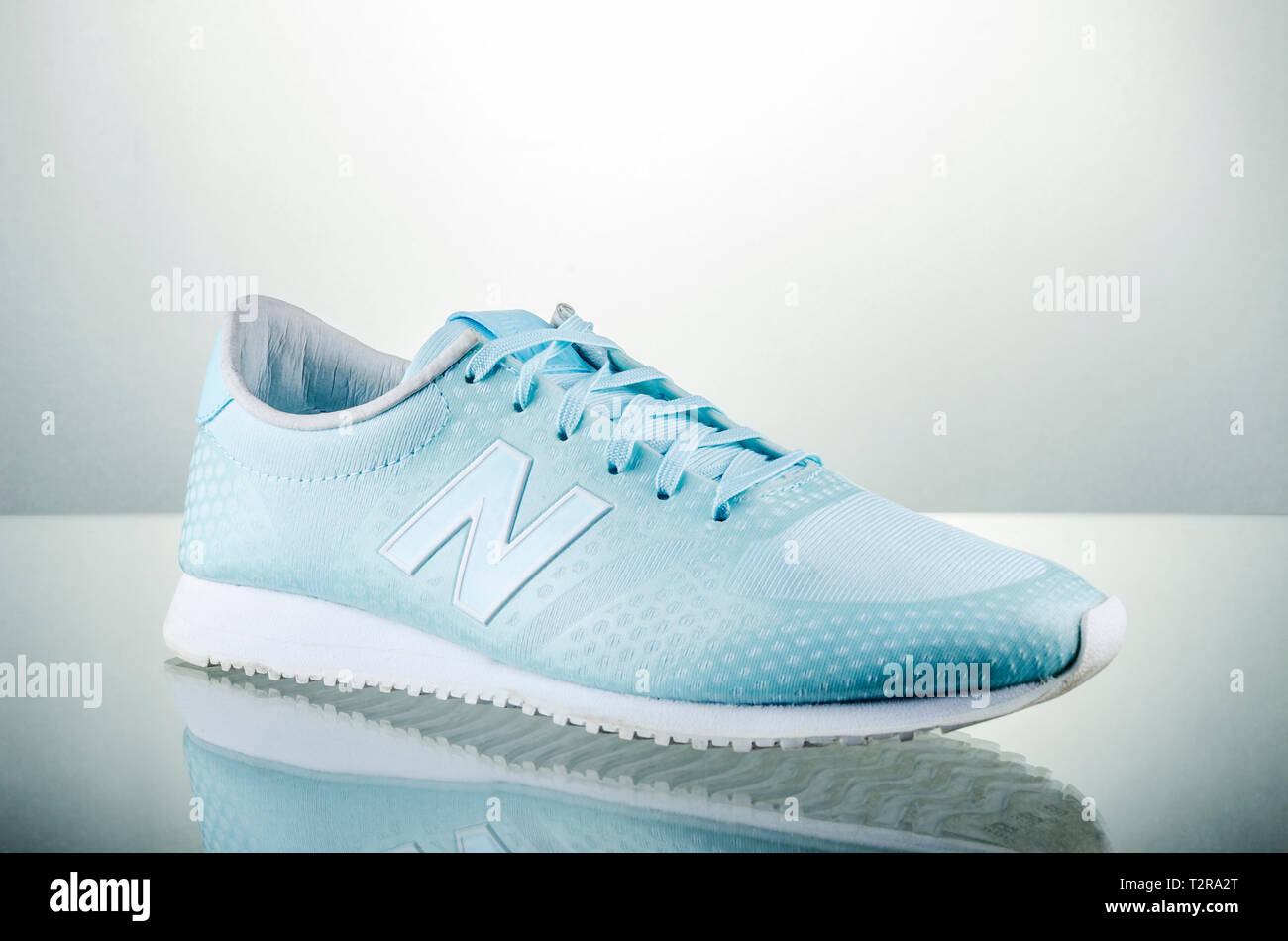 New balance casual wear footwear shoes hi-res stock photography and images  - Alamy