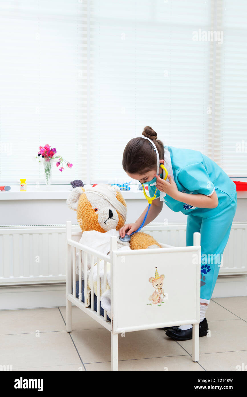 Child nurse costume hi-res stock photography and images - Alamy