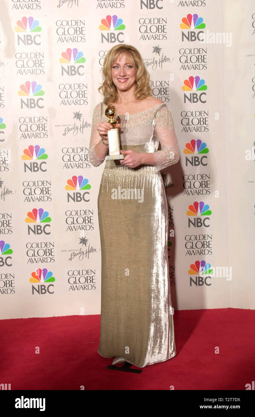 LOS ANGELES, CA. January 23, 2000: Actress EDIE FALCO at the Golden