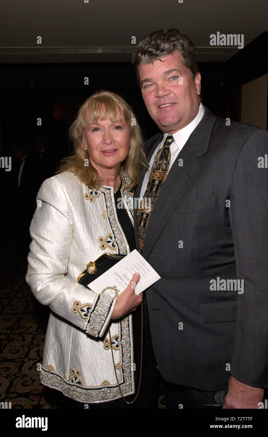 LOS ANGELES, CA. March 02, 2000: Actress DIANE LADD & husband ROBERT ...