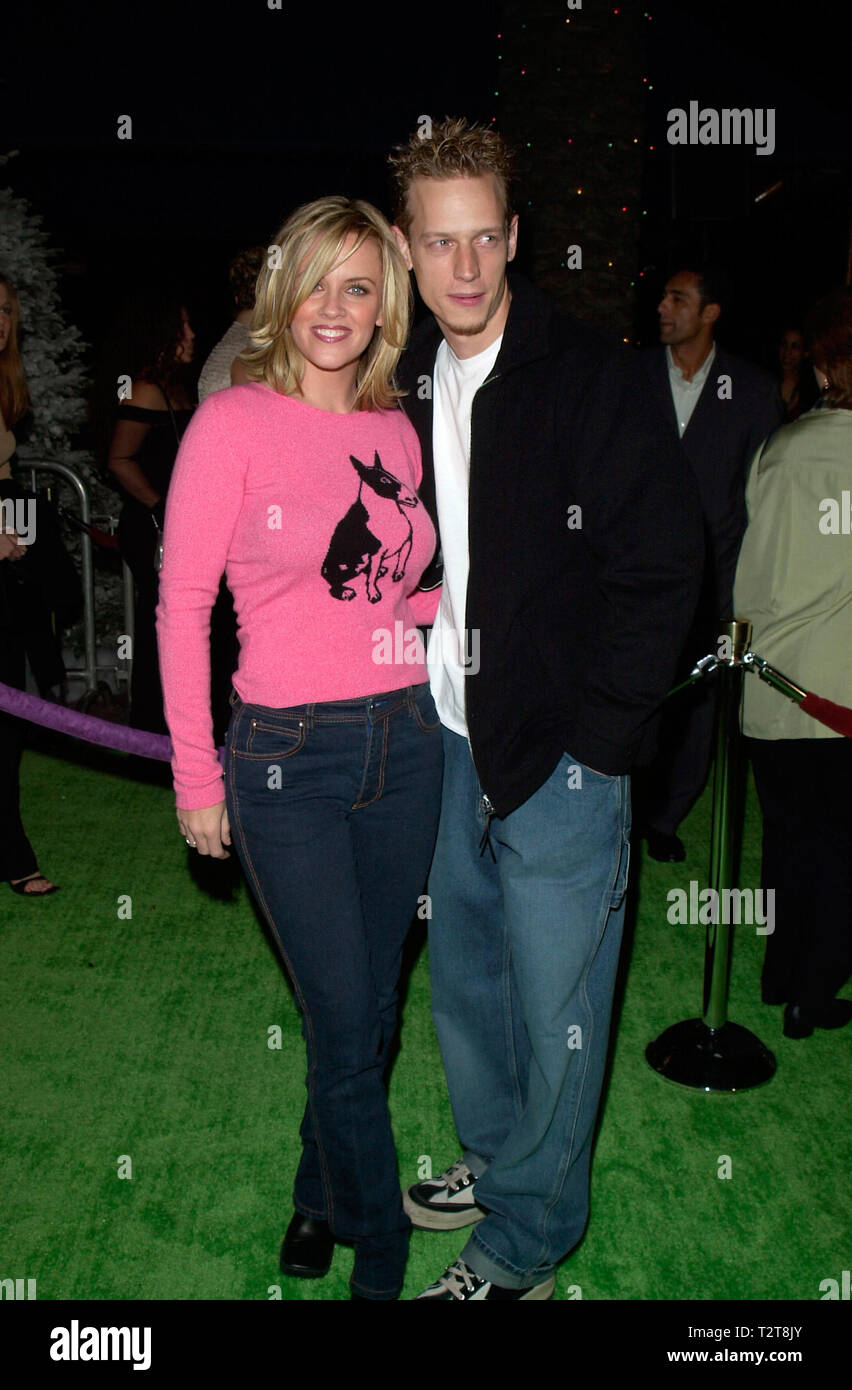 LOS ANGELES, CA. November 08, 2000: Actress JENNY McCARTHY & director husband JOHN ASHER at the world premiere, at Universal City, of Dr. Seuss' How The Grinch Stole Christmas. © Paul Smith / Featureflash Stock Photo
