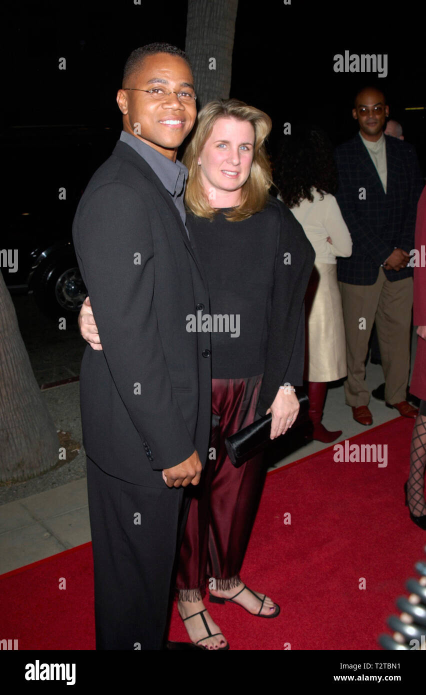 LOS ANGELES, CA. November 01, 2000: Actor CUBA GOODING JR. & wife at the Los Angeles premiere of his new movie Men of Honor.  © Paul Smith / Featureflash Stock Photo