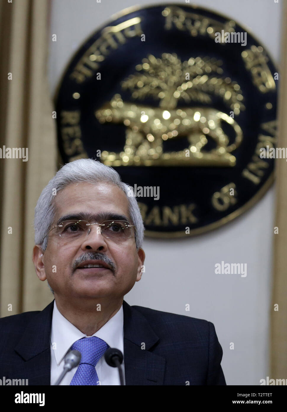 Mumbai. 4th Apr, 2019. The Reserve Bank of India (RBI) Governor Shaktikanta Das speaks during the media conference after a monetary policy review statement at the RBI head office in Mumbai, India, April 4, 2019. Credit: Xinhua/Alamy Live News Stock Photo