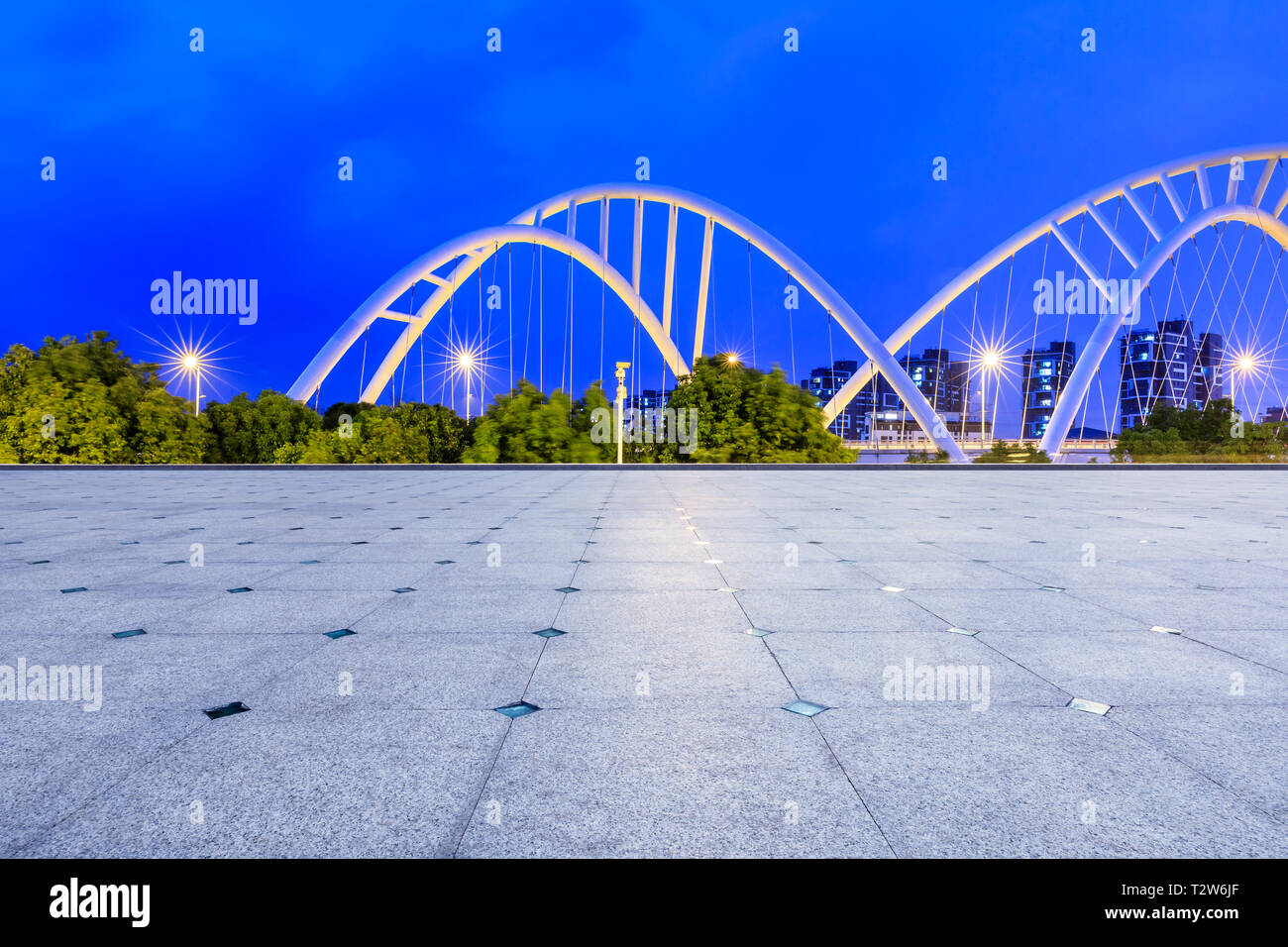 Empty square floor shanghai hi-res stock photography and images - Alamy