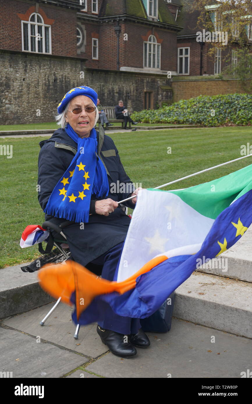 Small numbers of EU and Brexit supporters voice their support at the House of Parliament in Westminster, London, UK. 4th April 2019 Stock Photo