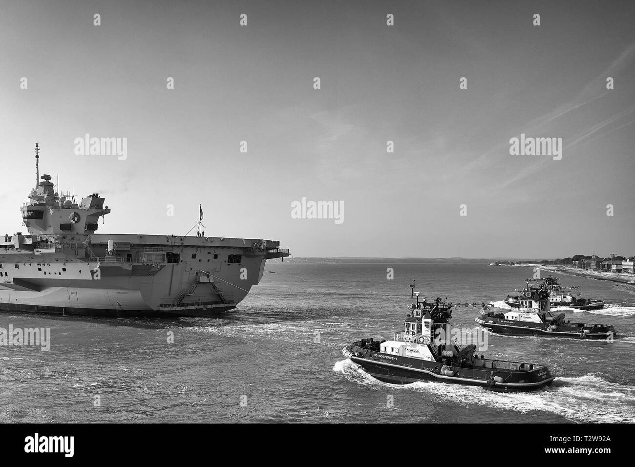 Portsmouth harbour tug boat Black and White Stock Photos & Images - Alamy